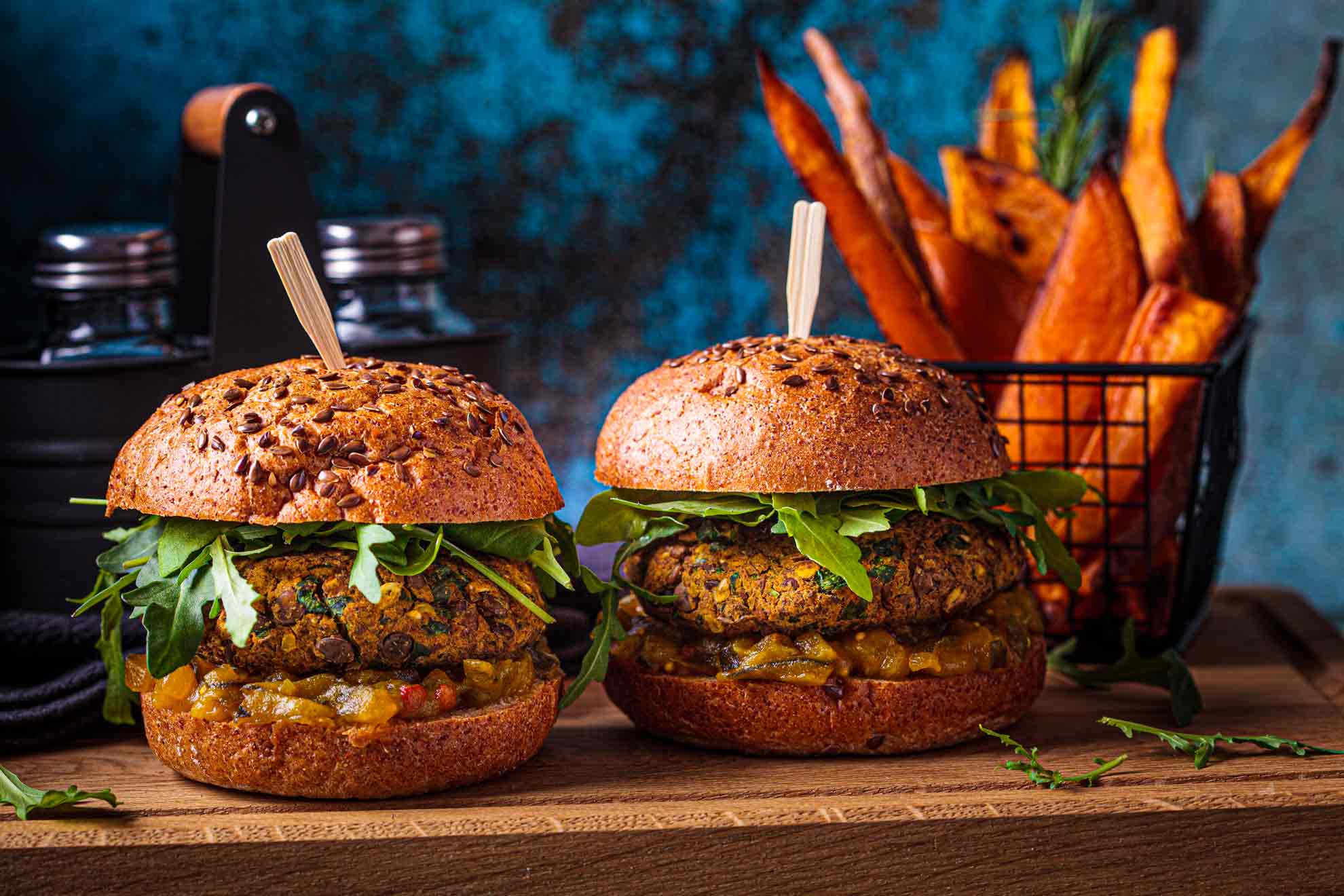 The Ultimate Guide to London's Burger Scene: From Classic Buns to Gourmet Delights