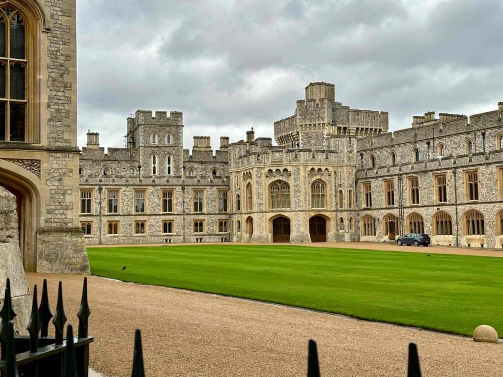 windsor castle the king is in residence