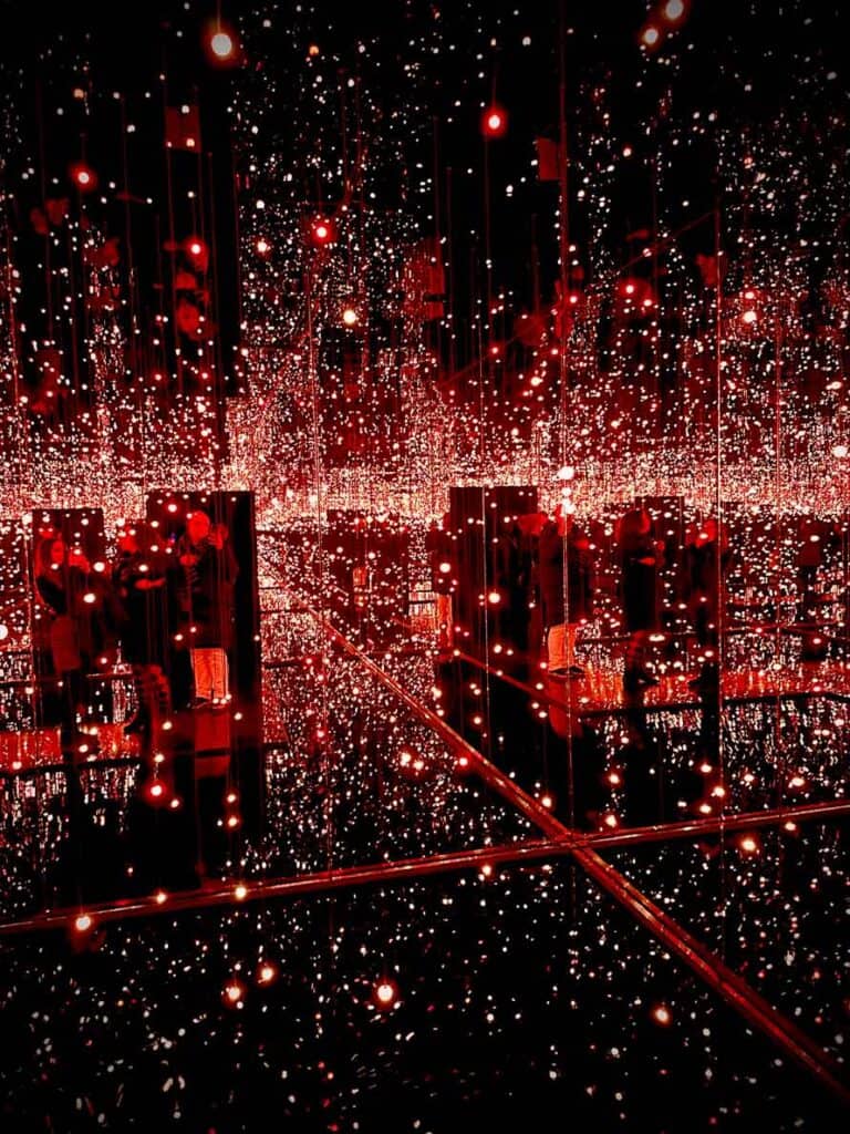 Tate Modern Infinity Rooms Red