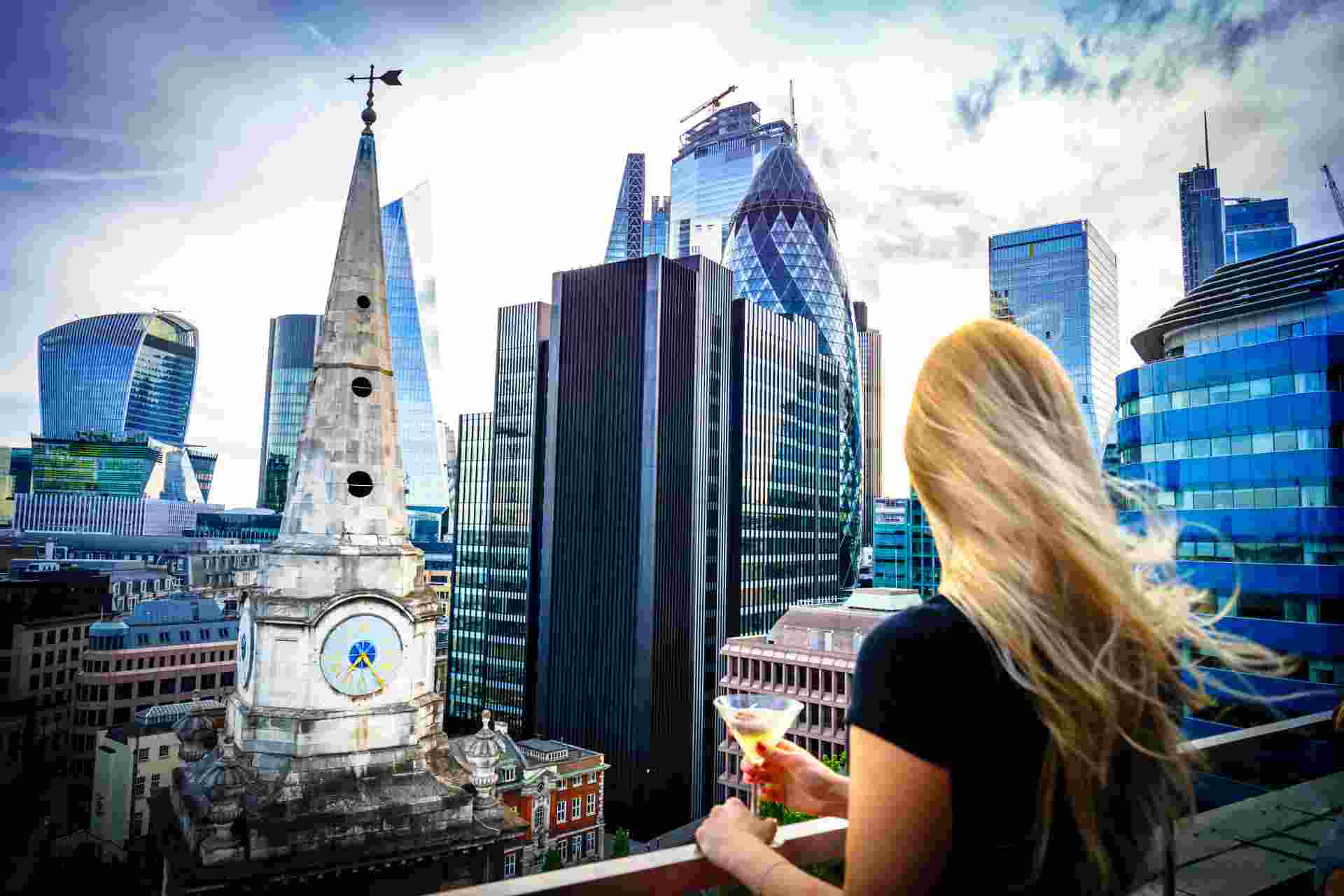 London,,uk;,may,2019;,aerial,view of skyscrypers - best rooftop bars